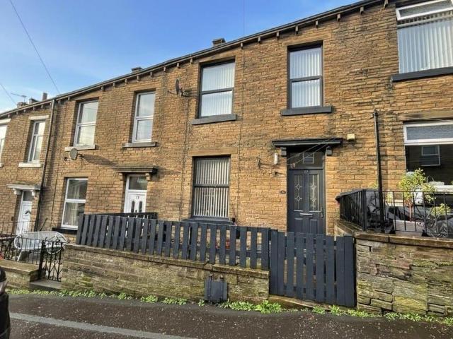 House for sale in Willowfield, Sowerby Bridge
