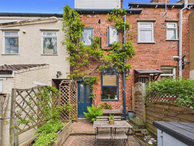 House for sale in Sharrow Vale, South Yorkshire