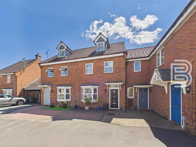 House for sale in Newton, New Bilton