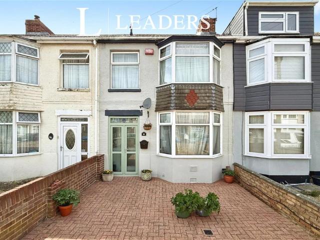 House for sale in Middlecroft, Hampshire