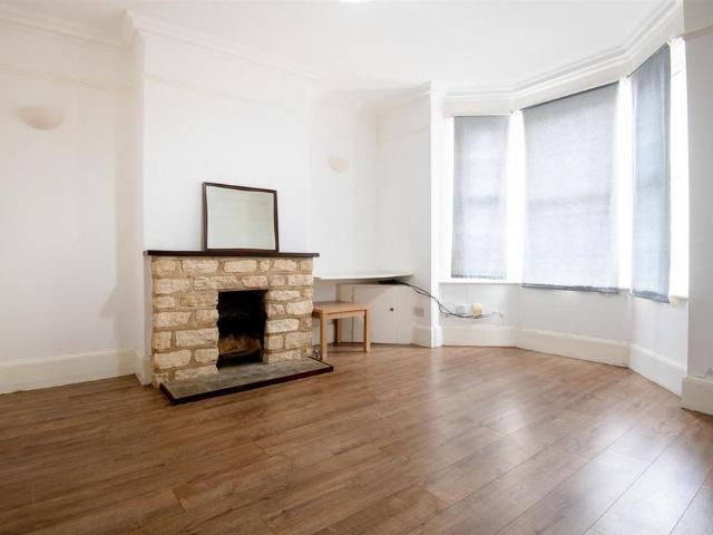 House for sale in Burrow's Bush, Wellingborough