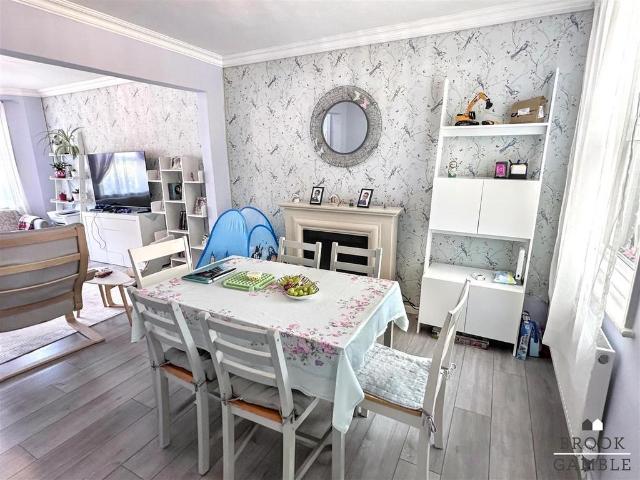 House for sale in Roselands, Eastbourne