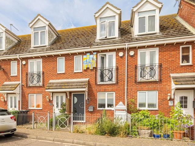 House for sale in Stokesby, Norfolk