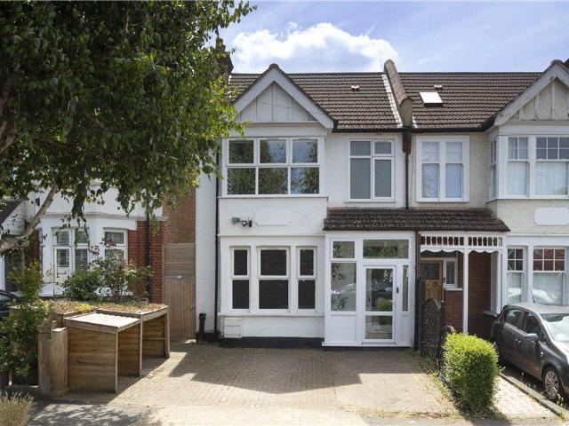 House for sale in New Malden, Greater London