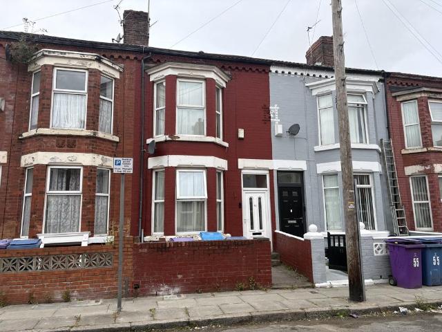 House for sale in Calderstones