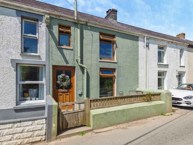 House for sale in Llangain, Wales