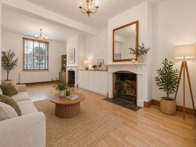 House for sale in Homerton, Greater London