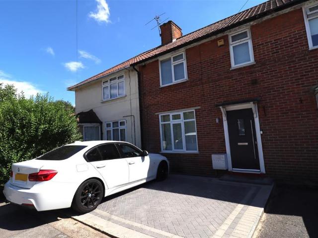 House for sale in Mill Hill, Greater London