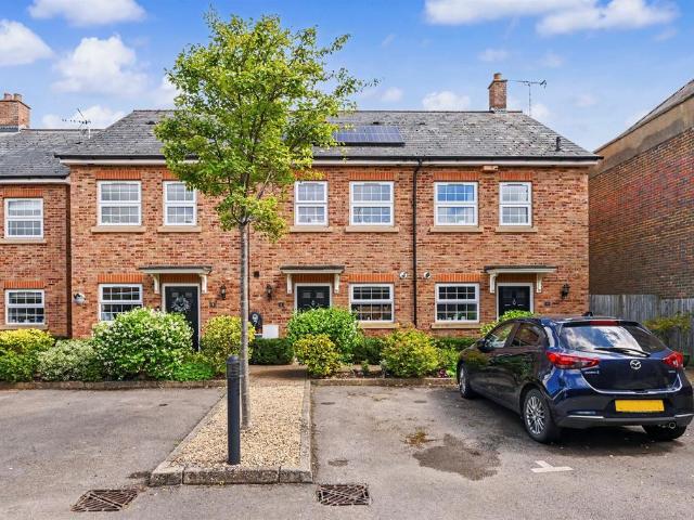House for sale in Pouchen End, Hertfordshire