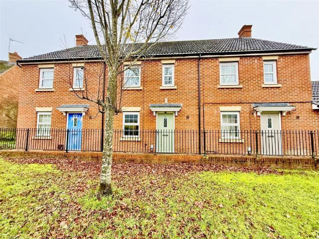 House for sale in Haydon End, Abbey Mead