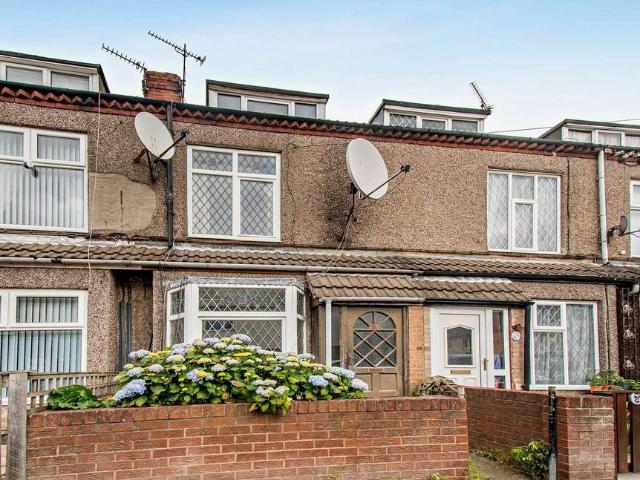 House for sale in Purston Jaglin, West Yorkshire