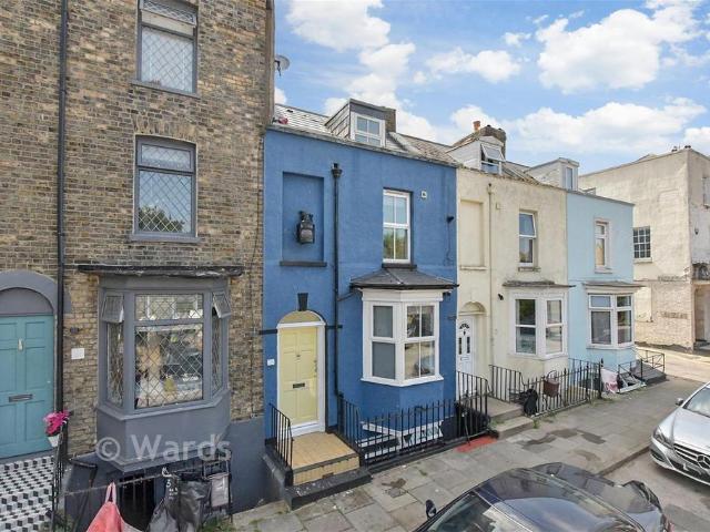 House for sale in East Cliff, Acol