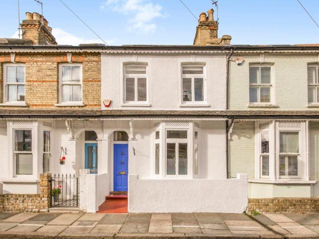 House for sale in London Borough of Richmond upon Thames, Greater London