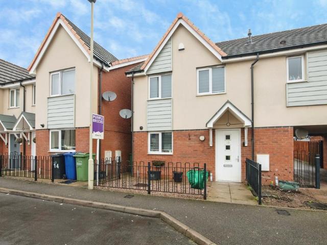 House for sale in Woodsetton, Coseley