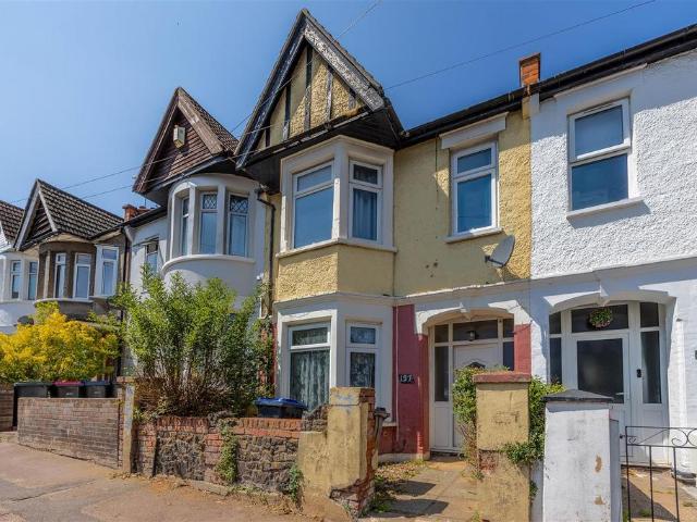 House for sale in Alton Barnes, Essex