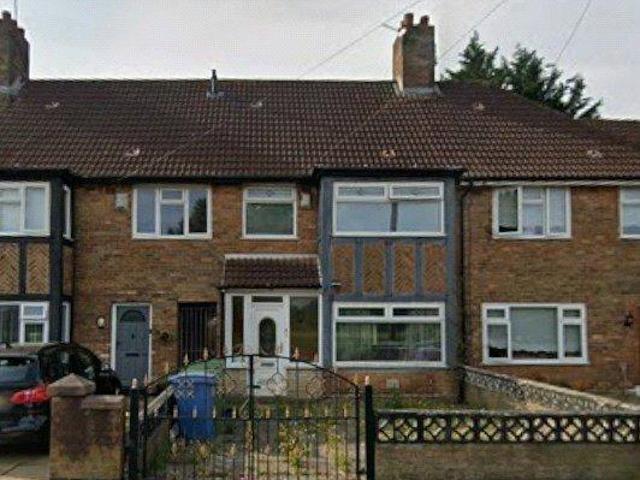 House for sale in Calderstones