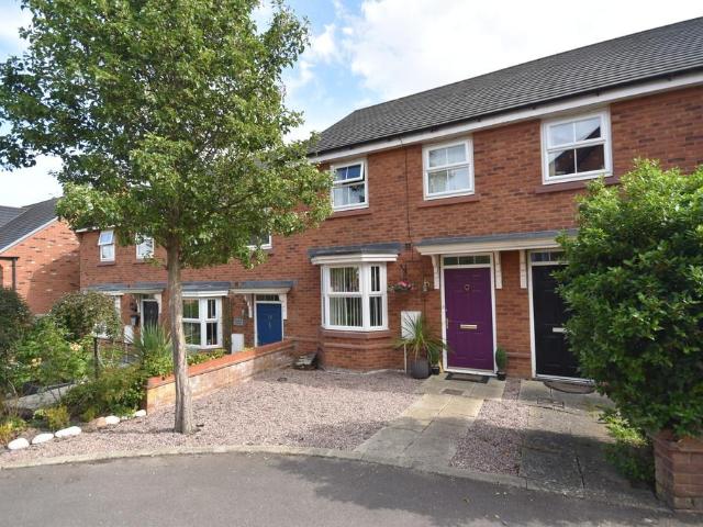 House for sale in Chorlton Lane, Cheshire