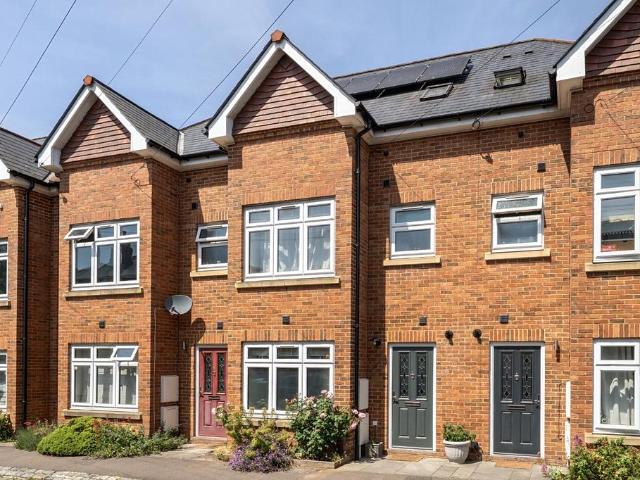 House for sale in Banister's Park, Isle Of Man