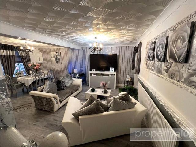 House for sale in Penygraig