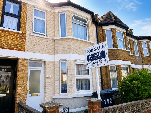 House for sale in Lower Edmonton, Greater London