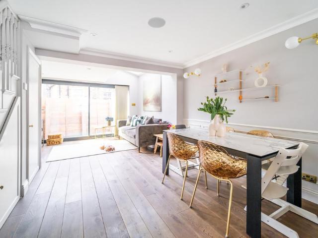 House for sale in Highbury, Greater London