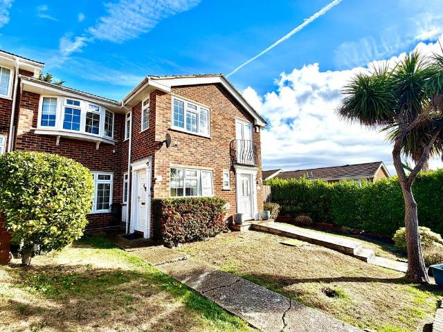 House for sale in Royal Borough of Kingston upon Thames, Greater London
