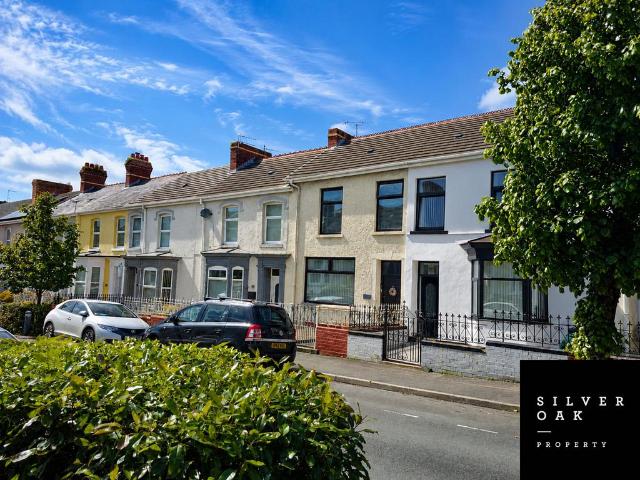 House for sale in Box, Llanelli