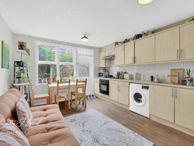 House for sale in Dalston, De Beauvoir Town