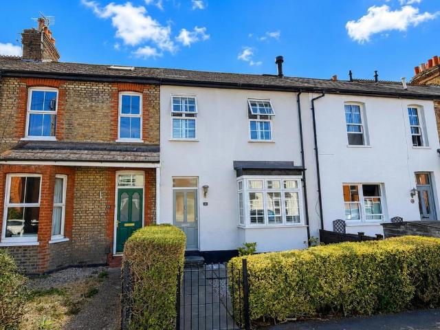 House for sale in Ripley Springs, Row Town
