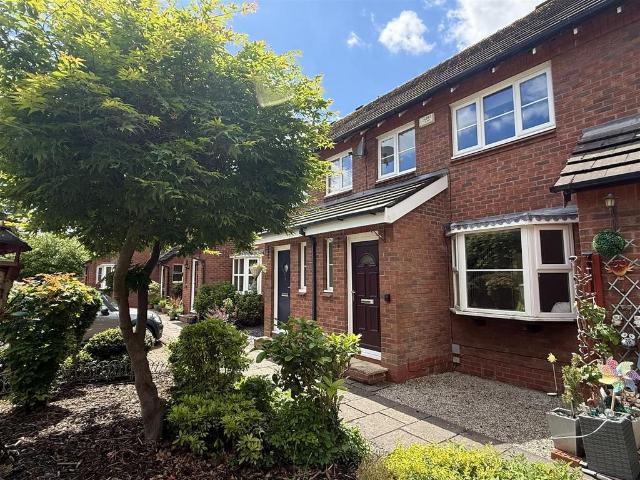 House for sale in Moss Rose, Macclesfield