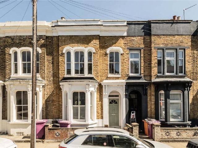 House for sale in Mile End, Greater London