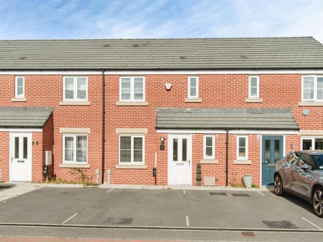 House for sale in Manor Grange, Leeds
