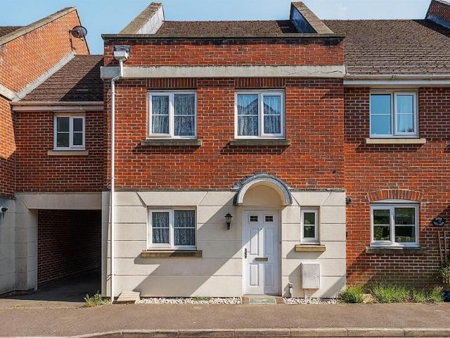 House for sale in Horsham, West Sussex