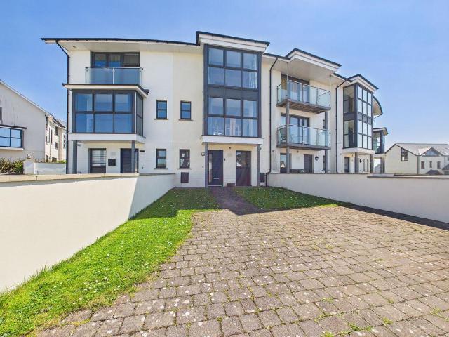 House for sale in Pembroke Dock, Wales
