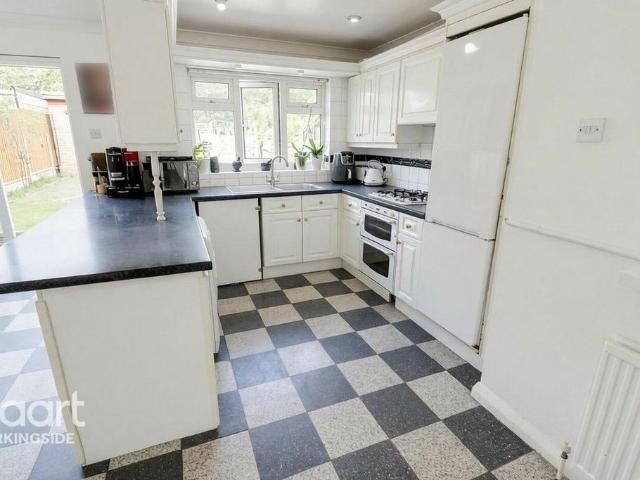 House for sale in London Borough of Redbridge, Greater London
