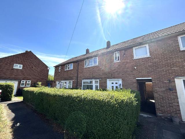 House for sale in Spring Park, Luton