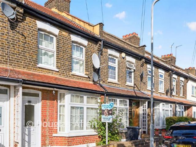 House for sale in Goodmayes, Greater London