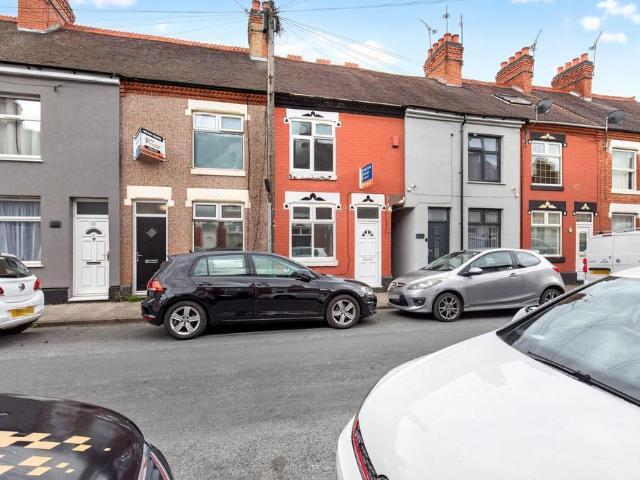 House for sale in Chilvers Coton, Camp Hill