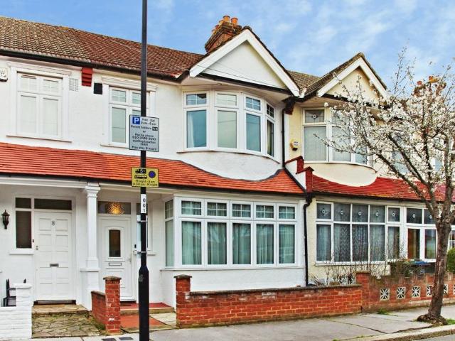 House for sale in London Borough of Croydon, Norbury
