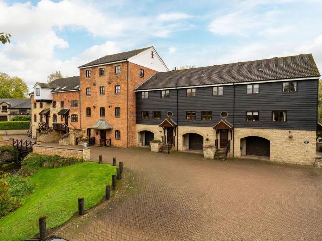 House for sale in Turvey
