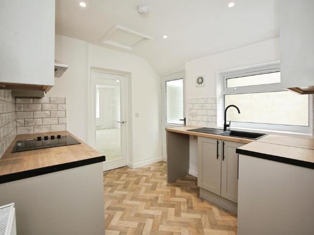 House for sale in Tonypandy, Penygraig