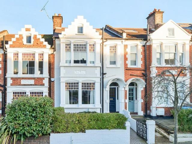 House for sale in Kidbrooke, Greater London