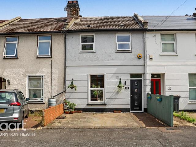 House for sale in London Borough of Croydon, South Norwood