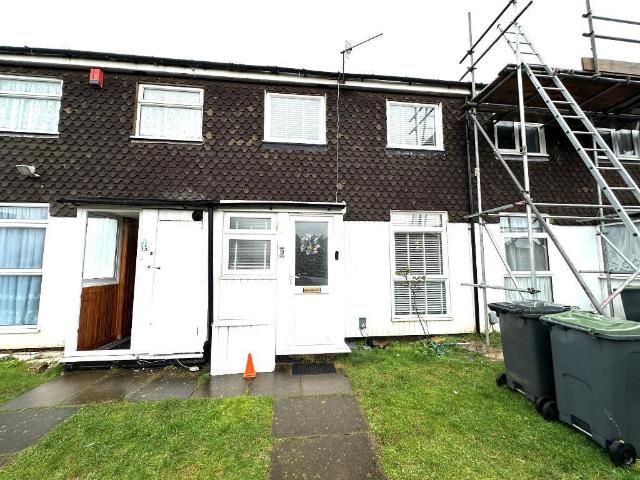 House for sale in Spring Park, Luton