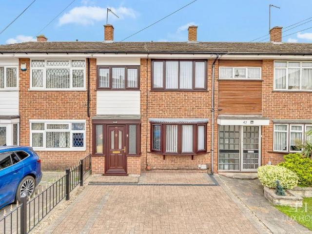 House for sale in London Borough of Havering, Greater London