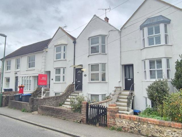 House for sale in Perryfields, West Sussex
