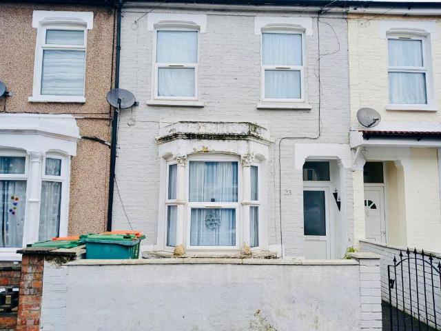 House for sale in Upton Park, Greater London