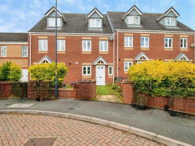 House for sale in Ball Hill, West Midlands