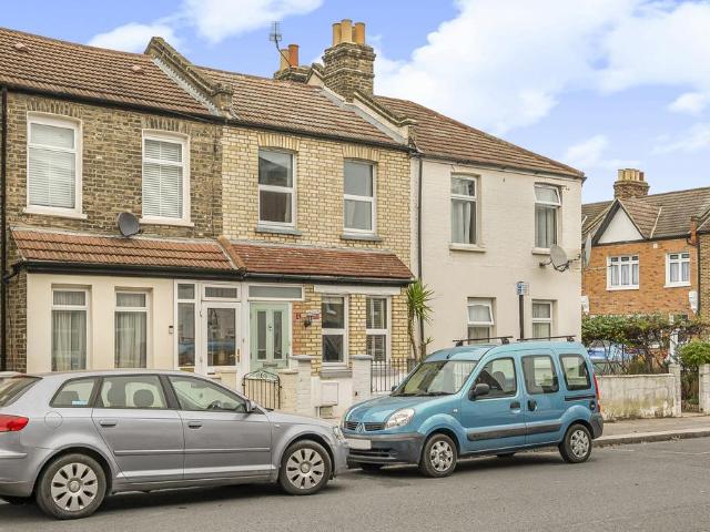 House for sale in Nunhead, Greater London