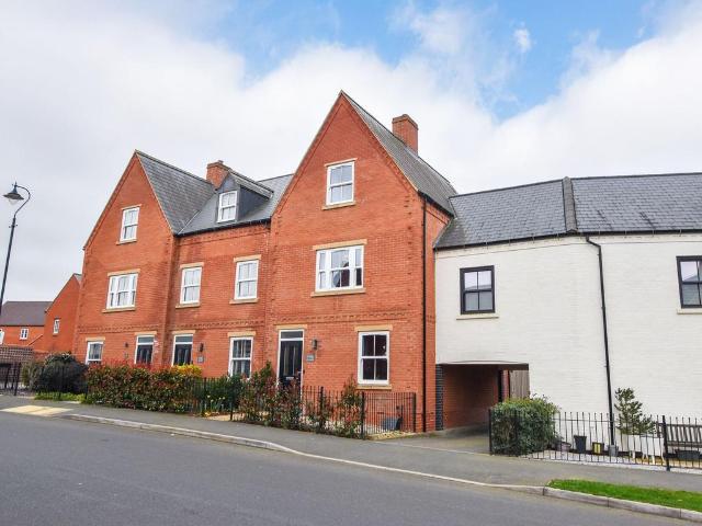 House for sale in Towcester, Northamptonshire